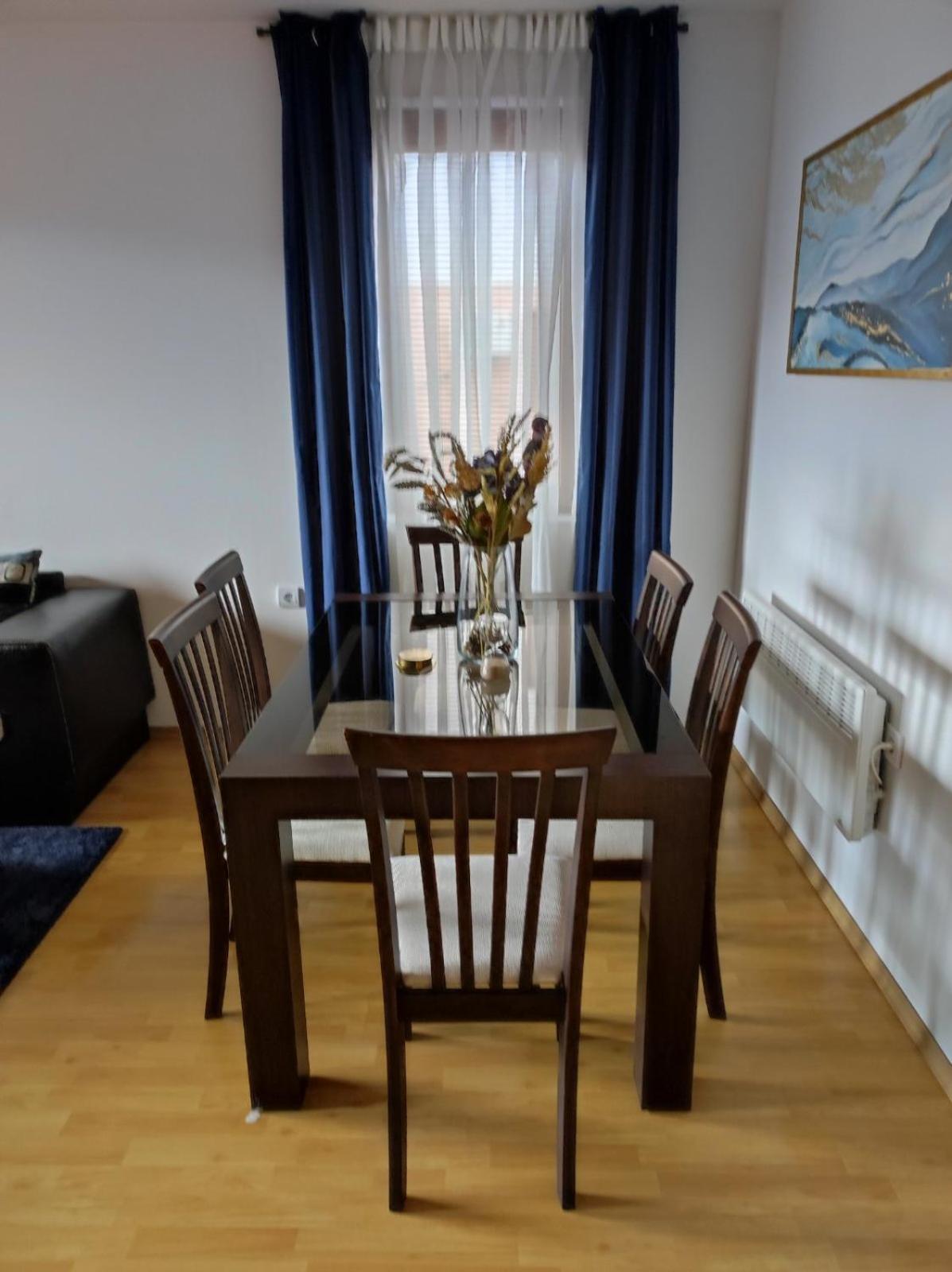 Neviasta Apartment สโมลยัน ภายนอก รูปภาพ